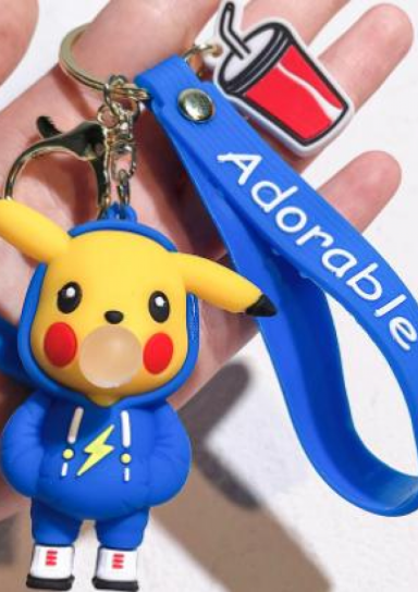 Sweatshirt Pikachu Keychain